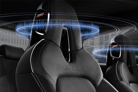 BOSE® PERSONAL® PLUS Immerse yourself in a fully customisable, listening experience. With the Bose® Ultra-Nearfield™ speakers built into the front seat headrests, you get impressive audio clarity and a uniquely personal experience.